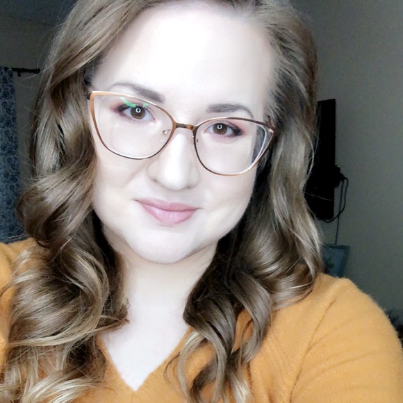 Meet your Posher, Hayley - Picture 10 of 12